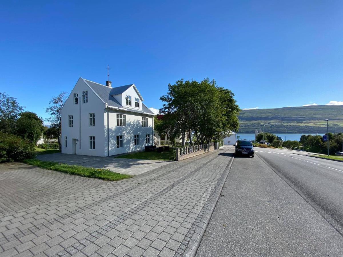 Akureyri Central House מראה חיצוני תמונה